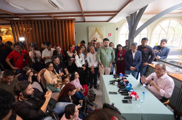 Omar Aziz apresenta Plano Estratégico e inicia construção de um Programa de Estado para o Amazonas Omar Aziz apresenta Plano Estratégico e inicia construção de um Programa de Estado para o Amazonas